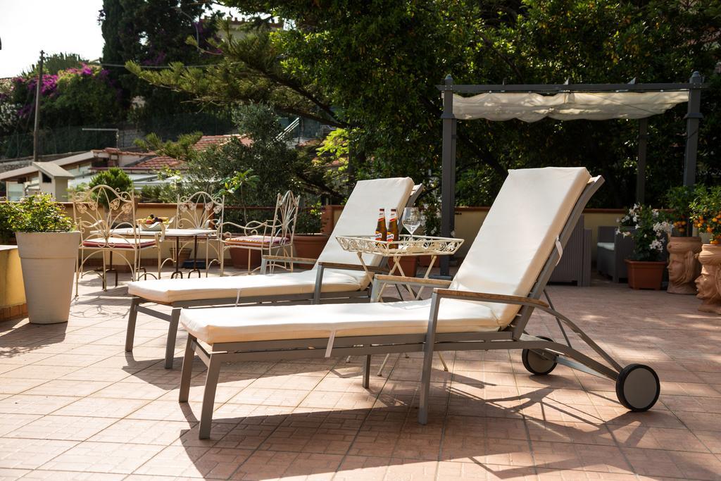 Villa Giannina B&B Таорміна Екстер'єр фото